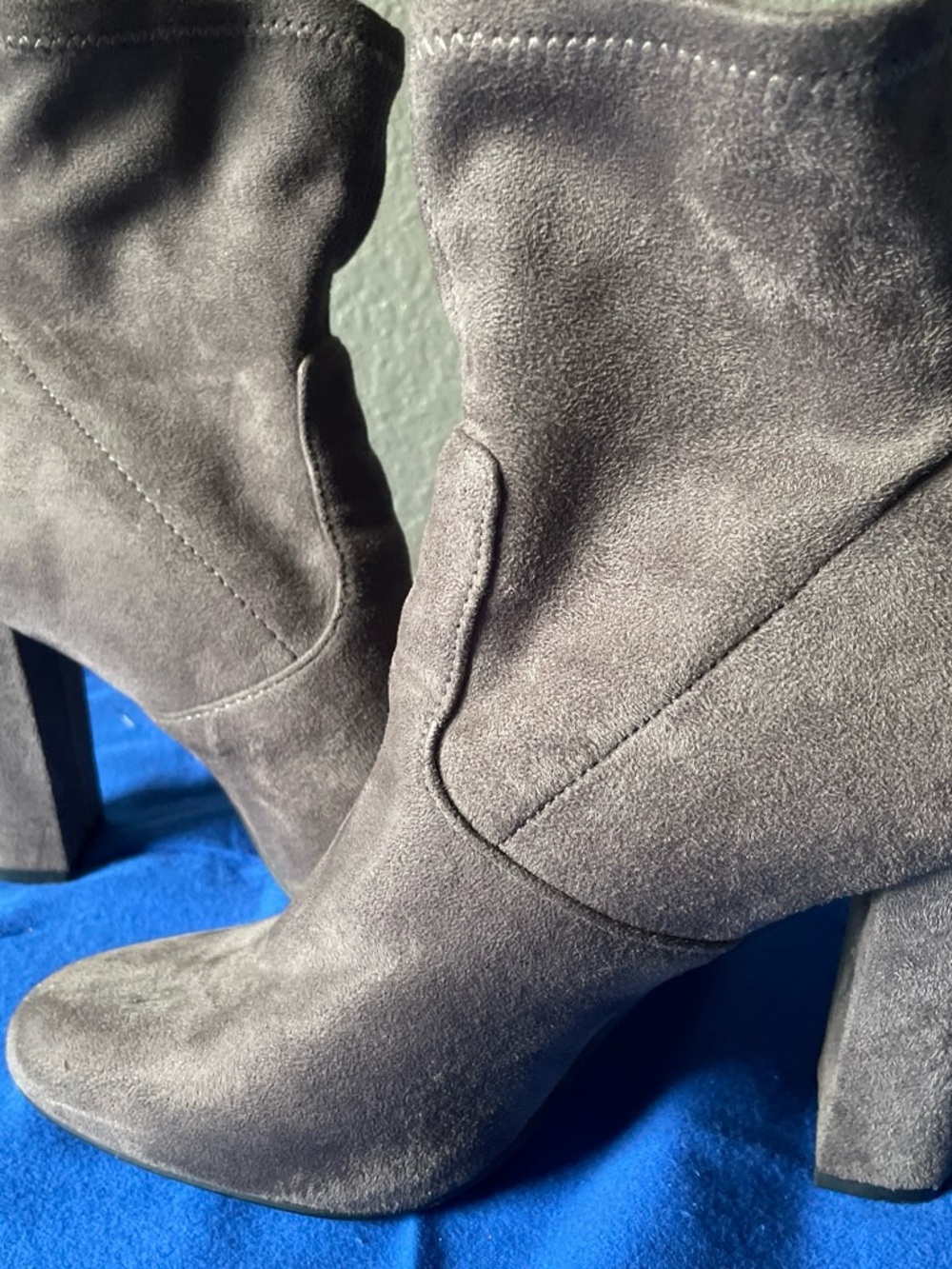 Women's Taupe Suede Mid-Calf Block Heel Boots